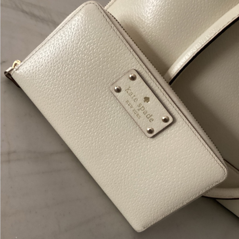 Kate Spade Set - Picture 3 of 10